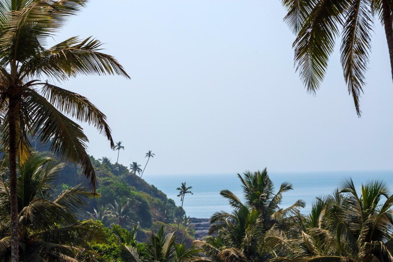 Stone Wood Beach Resort, Вагатор Экстерьер фото